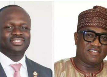 گھانا: ہیلی کاپٹر حادثے میں وزیر دفاع اور وزیر ماحولیات سمیت 8 افراد جاں بحق