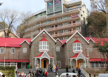 یومِ آزادی کے موقع پر مری میں دفعہ 144 نافذ، مال روڈ صرف فیملیز کے لیے مختص