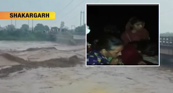 شکر گڑھ: سیلابی ریلے میں پھنسے خواتین اور بچوں سمیت 50 افراد کو ریسکیو کرلیا گیا