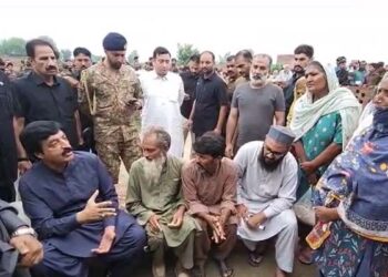 سیلاب میں بیٹیوں کےجہیزبہہ جانےکی خبر، گورنر پنجاب نے 9 لڑکیوں کی شادی کی ذمہ داری اٹھالی