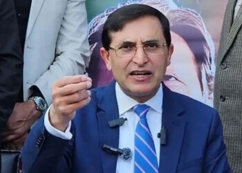 پی ٹی آئی کے معاملے کا سیاسی حل ضروری ہے، اب بھی دیر نہیں ہوئی: بیرسٹر گوہر