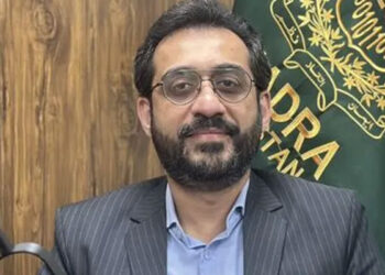 فنگر پرنٹس کے مسئلے سے دوچار معمر افراد کیلئے فیس ریکگنیشن لارہے ہیں: ترجمان نادرا