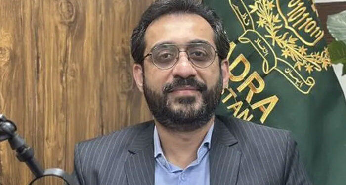 فنگر پرنٹس کے مسئلے سے دوچار معمر افراد کیلئے فیس ریکگنیشن لارہے ہیں: ترجمان نادرا