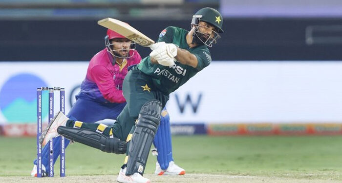 ایشیا کپ: پاکستان نے یو اے ای کو شکست دیکر سپر فور مرحلے کیلئے کوالیفائی کرلیا