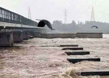 پنجاب: دریاؤں میں پانی کا بہاؤ نارمل ہوگیا، متاثرہ علاقوں میں بھی سیلابی پانی اترنے گا