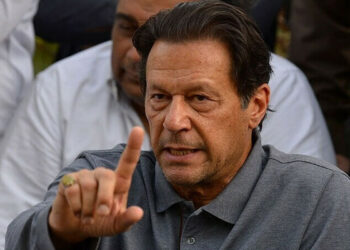 نیب اسٹیبلشمنٹ اور سیاسی مخالفین کے ہاتھوں استعمال ہو رہا ہے: عمران خان