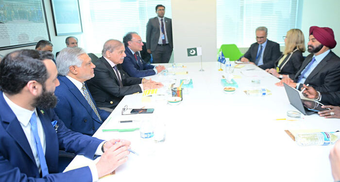 ورلڈبینک کے صدر کی وزیراعظم سے ملاقات میں پاکستان کے اصلاحاتی اقدامات کی تعریف