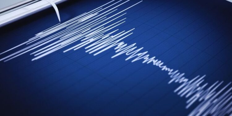 روس کے ساحلی علاقے کمچاتکا میں 7.4 شدت کا ہولناک زلزلہ، عوام خوفزدہ