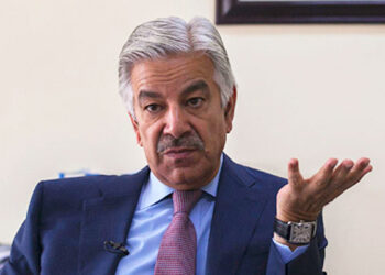 مودی نے سیاست کیلئے کرکٹ کی اسپرٹ تباہ کردی، وزیردفاع خواجہ آصف