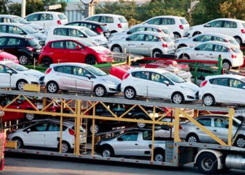 حکومت نے 5 سال پرانی گاڑیوں کے درآمد کی اجازت دیدی