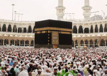 پرائیویٹ حج کے خواہشمندوں کیلئے اچھی خبر، عازمین آج سے درخواستیں جمع کرا سکیں گے