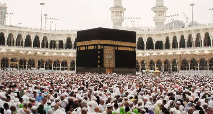 پرائیویٹ حج کے خواہشمندوں کیلئے اچھی خبر، عازمین آج سے درخواستیں جمع کرا سکیں گے
