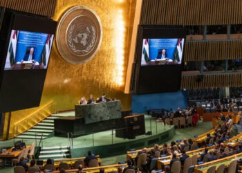 فلسطینی صدر محمود عباس کا حماس سے ہتھیار ڈالنے کا مطالبہ