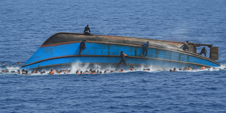 نائیجیریا میں کشتی حادثہ، 60 افراد ہلاک، متعدد لاپتا