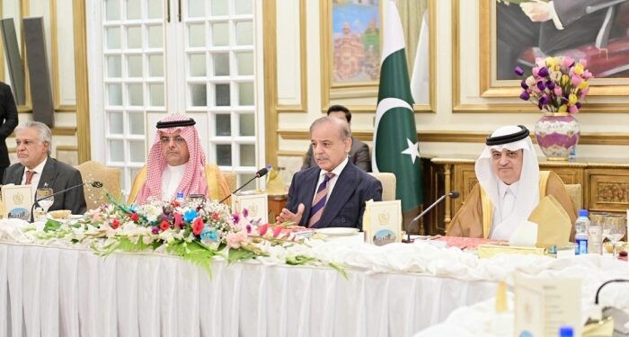 مقدس مقامات مکہ مکرمہ اور مدینہ منورہ کے ہمیشہ محافظ رہیں گے: وزیراعظم