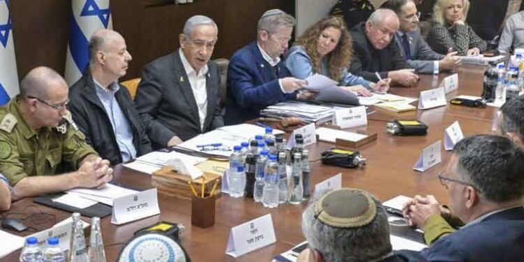 اسرائیلی حکومت نے غزہ میں جنگ بندی معاہدے کی منظوری دے دی