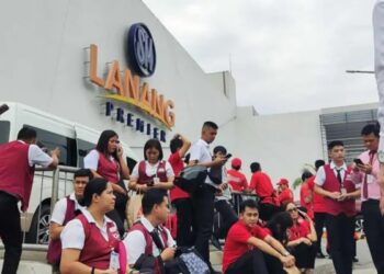 ویڈیو: فلپائن کےجزیرے مینڈاناؤ میں7.4 شدت کا زلزلہ، سونامی وارننگ جاری