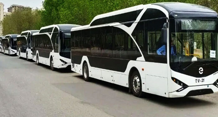 کراچی اور حیدرآباد میں 500 الیکٹرک بسیں چلانے کی منظوری