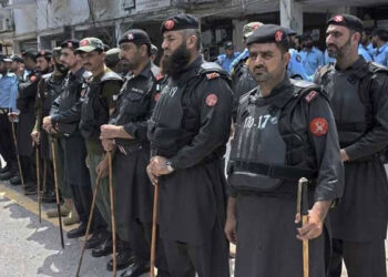 حکومت کا پختونخوا میں امنِ عامہ یقینی بنانے کیلئے ایف سی کو جدید تربیت دینے کا فیصلہ