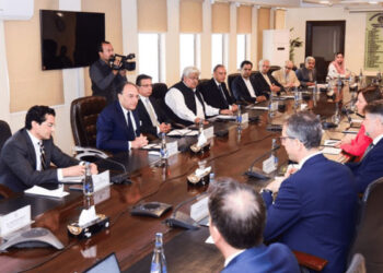 تجارتی اعداد و شمار میں 6 ارب ڈالر کا فرق، حکومت اور آئی ایم ایف میں تشویش