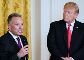 قطر پر حملے کے بعد ٹرمپ کو لگا اسرائیلی قابو سے باہر ہو رہے ہیں: امریکی ایلچی کا انکشاف