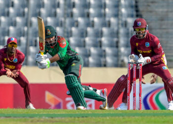 ویسٹ انڈیز نے ون ڈے کرکٹ کی 54 سالہ تاریخ کا منفرد ورلڈ ریکارڈ قائم کر دیا