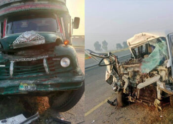 گوجرانوالہ: ٹرک کی وین کو ٹکر سے ایک ہی خاندان کے 5 افراد جاں بحق