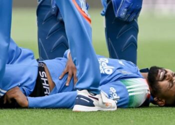 بھارتی کرکٹر شریاس ایئر کی انجری سنجیدہ ہوگئی، آئی سی یو میں داخل