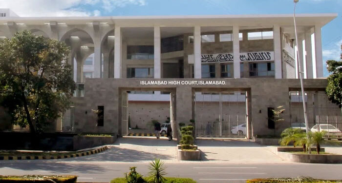 کم عمری کی شادی باطل نہیں قانوناً جرم ہے، عدالت نے 15 سالہ لڑکی کو شوہر کیساتھ رہنے کی اجازت دیدی