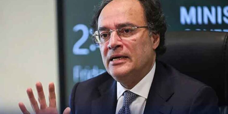 حکومت ٹیکس نظام کے بنیادی ڈھانچے کو مکمل طور پر ڈیجیٹل بنانے کے لیے پرعزم ہے، وزیرِ خزانہ