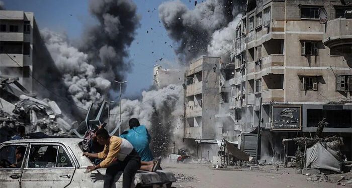 اسرائیل نے امن معاہدےکی دھجیاں اڑا دیں، غزہ پر ایک اور حملہ، ایک ہی خاندان کے 11 افراد شہید