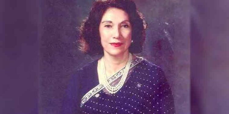 سابق خاتون اول نصرت بھٹو کو رخصت ہوئے 14 برس بیت گئے