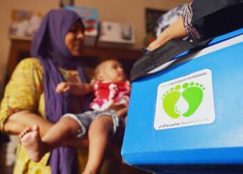 اب 15 سال تک عمر کے بچوں کو پولیو سے بچاؤ کے ٹیکے بھی لگیں گے، وزارت صحت