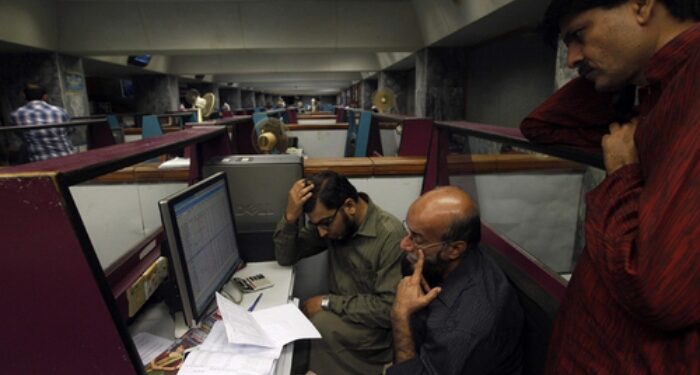 پی ایس ایکس: کاروبار کا منفی آغاز، 100 انڈیکس میں تقریباً 3ہزار پوائنٹس کی کمی