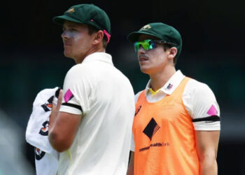 شین ایبٹ ایشز اوپنر سے باہر، ہیزل ووڈ فٹ قرار