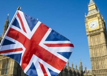 برطانیہ کی امیگریشن پالیسی میں تبدیلیاں، غیر قانونی افراد کو مستقل رہائش کیلئے 30 سال انتظار کرنا ہوگا