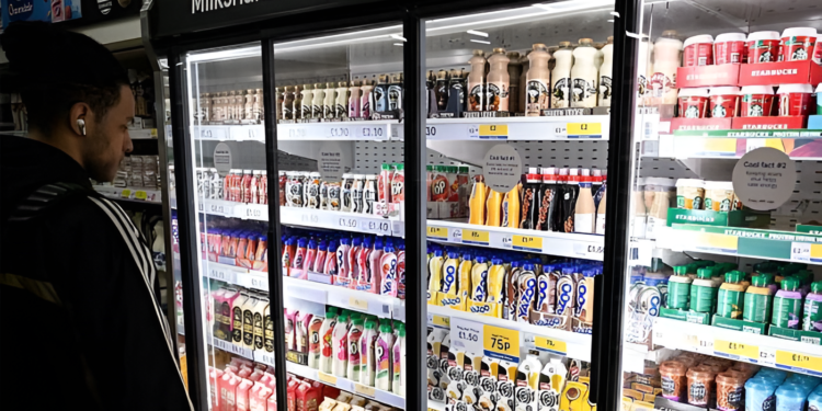 برطانیہ نے موٹاپے سے نمٹنے کیلئے ملک شیک اور ڈرنکس پر شوگر ٹیکس عائد کر دیا