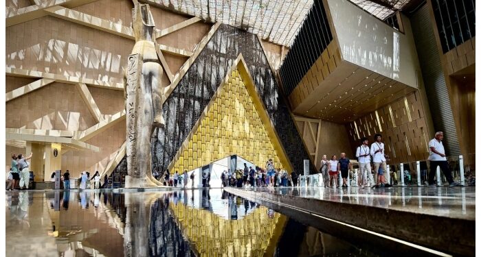 مصر کے عظیم الشان عجائب خانے نے دنیا کیلئے اپنے دروازے کھول دیے