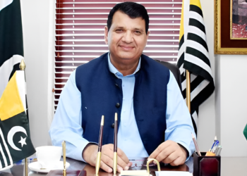 وفاق آزاد کشمیر کی نئی حکومت کیساتھ بھرپور تعاون کرے گا: امیر مقام