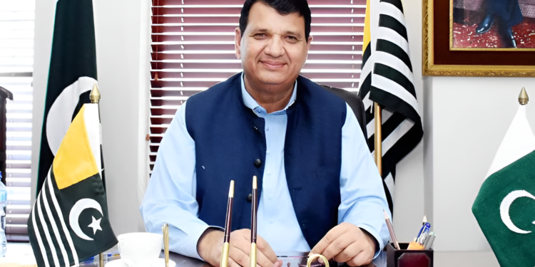 وفاق آزاد کشمیر کی نئی حکومت کیساتھ بھرپور تعاون کرے گا: امیر مقام