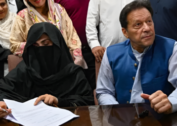 عمران خان اور بشریٰ بی بی کی مختلف مقدمات میں ضمانت میں 23 دسمبر تک توسیع