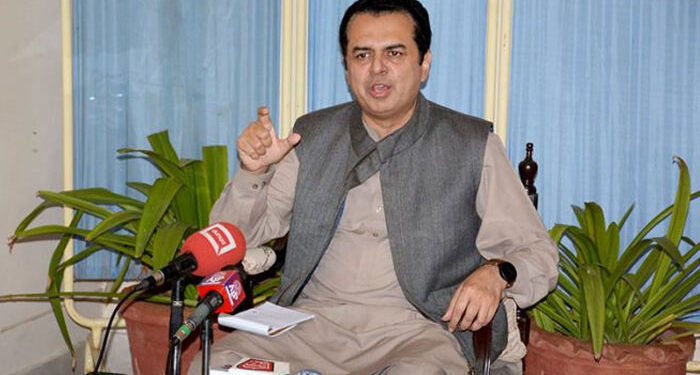 اسلام آباد میں خودکش حملہ کرنیوالا دہشتگرد پاکستانی نہیں تھا: طلال چوہدری