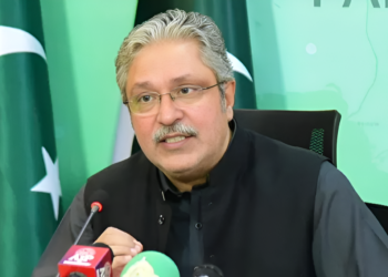 وزیر اعلیٰ کے پی کے علاقے میں منشیات کے کارخانے ہیں اور پی ٹی آئی کے لوگ اس دھندے میں ملوث ہیں – اختیار ولی