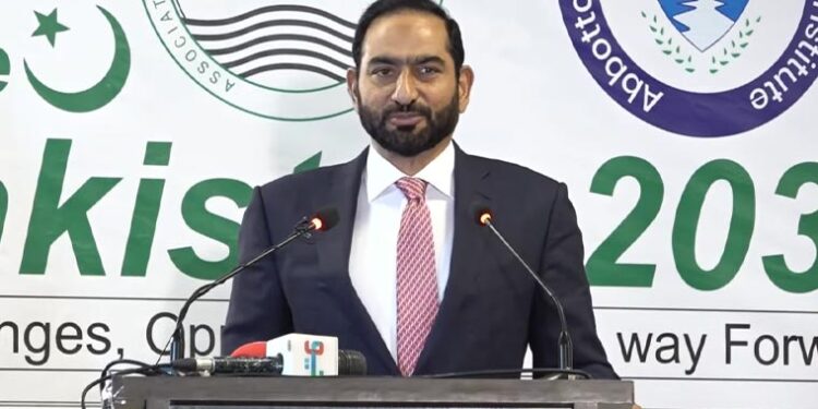 چھوٹے صوبے بنانے سے مسائل حل کرنے میں آسانی ہو گی: میاں عامر محمود