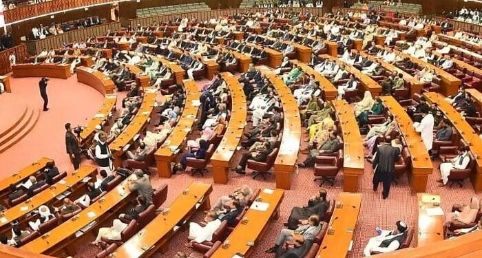 قومی اسمبلی تینوں مسلح افواج کیلئے نئے ضابطوں کی منظوری دیگی