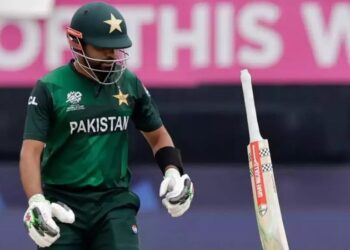 بابراعظم کا تاریخی کارنامہ،ٹی ٹوئنٹی انٹرنیشنلزمیں سب سے زیادہ رنز بنانے والے بلے باز بن گئے