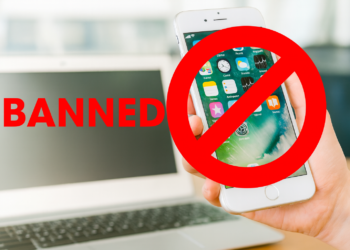 پنجاب بھر کے اسکولوں میں طلبہ کے موبائل فون  استعمال کرنے پر باقاعدہ پابندی عائد