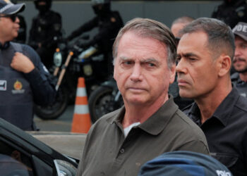 سابق برازیلین صدر بولسوناروکی27 سال قیدکی سزا پر عمل شروع