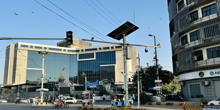 کراچی ای چالان کو 30 روز مکمل، 93 ہزار سے زائد چالان، کتنا جرمانہ وصول کیا گیا؟