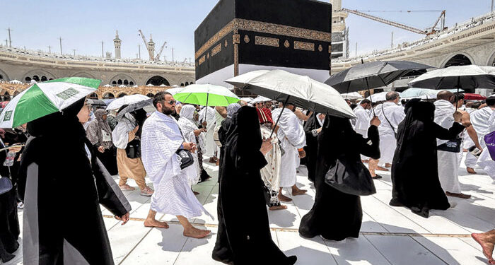 شدید بیمار افراد کے حج پر جانے پر پابندی عائد، کن بیماریوں میں مبتلا افراد نہیں جاسکیں گے؟